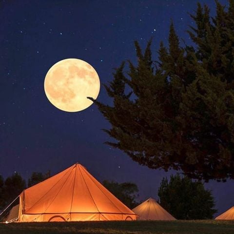 UNUSUAL ACCOMMODATION 2 people - LARGE GLAMPING TIPI PMR