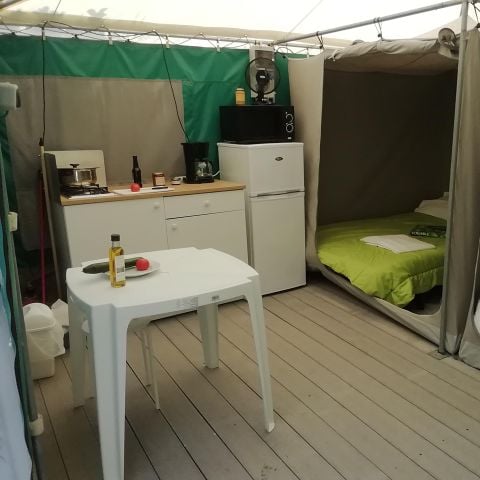 Bungalowzelt 4 personen - Zeltbungalow (2 Zimmer, 21m²) - Keine Sanitäranlagen (weder WC noch Bad)