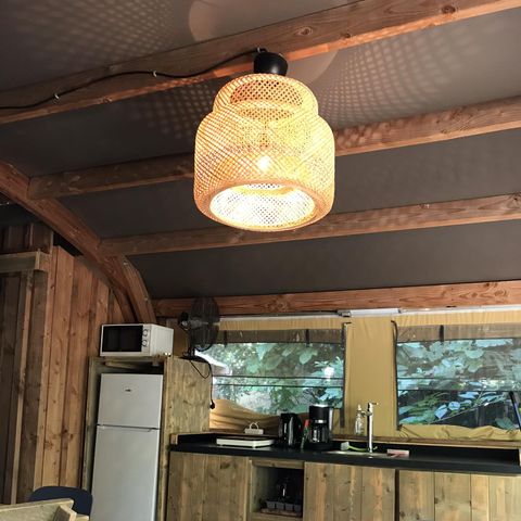 ALBERGUE 4 personas - Lodge Château 32m² - 2 habitaciones - Spa - cocina - cuarto de ducha