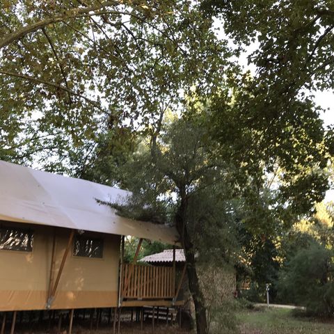 Lodge 6 persons - Lodge Rivière 30m² + 15m² mezzanine - 2 bedrooms - private spa - kitchen - shower room