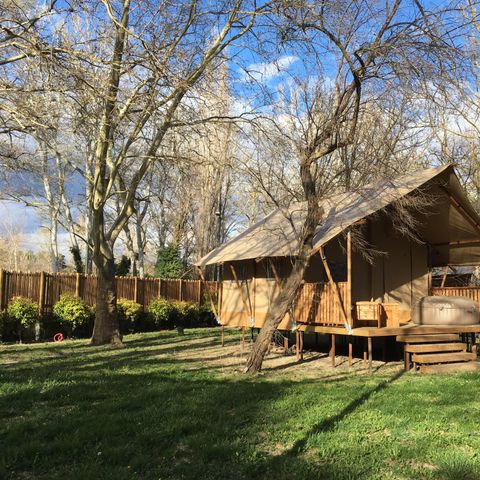 Lodge 6 persons - Lodge Rivière 30m² + 15m² mezzanine - 2 bedrooms - private spa - kitchen - shower room