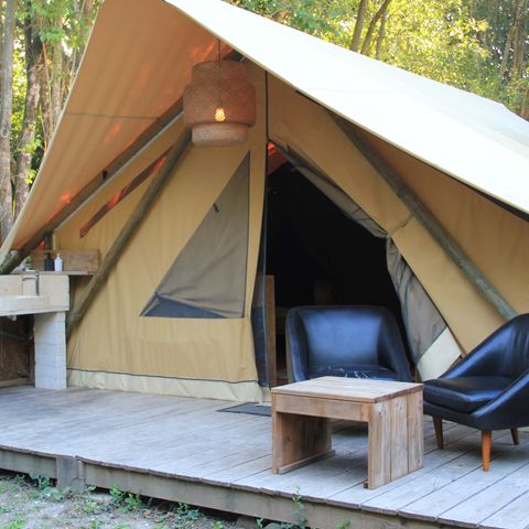LODGE 3 personnes - Lodge Central 24m² - 1 chambre - coin cuisine - salle d'eau - Hébergement de plain pied accessible PMR