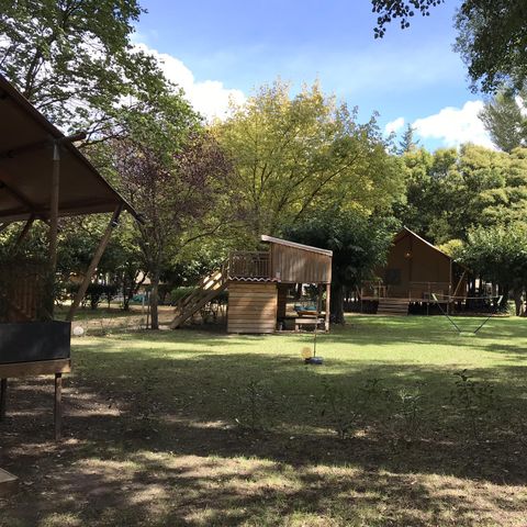 Chalet 2 persons - Star cabin - with WC and washbasin - micro kitchen without water - without shower