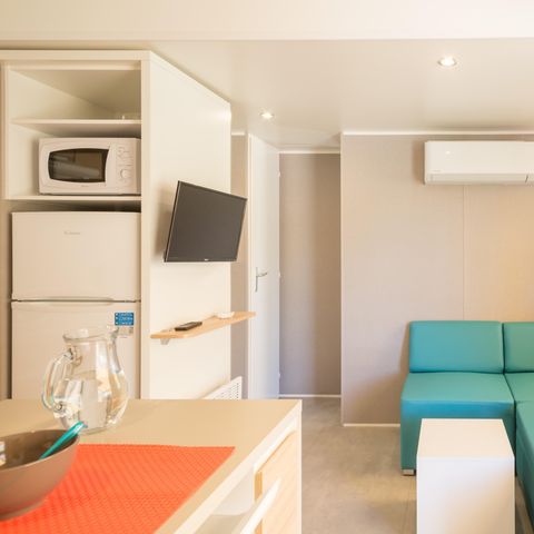 STACARAVAN 6 personen - Espace Luxe Confort 32m² - Jacuzzi - Airconditioning - TV