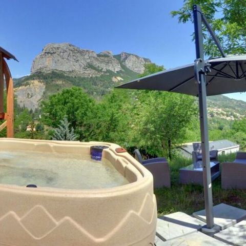 tent 5 personen - Ciela Nature Lodge SPA tent - 3 slaapkamers - Ingerichte keuken - Badkamer