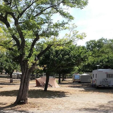 PLOT - Package for 1 or 2 persons + vehicle