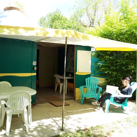 Glamping tent 5 persons - Bungalow Pagan Standard 25m² - 2 bedrooms - with bathroom 2/5 pers