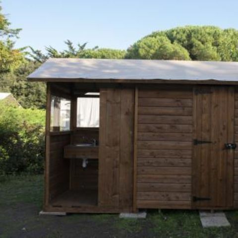 Pitch - Freecamp Original package: private bathroom and kitchenette for 2/6 people