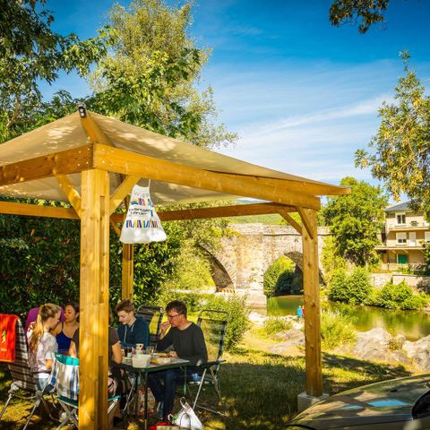PIAZZOLA - Pacchetto Privilegio sulle rive del Tarn 125m² - Pergola 2/6 pers