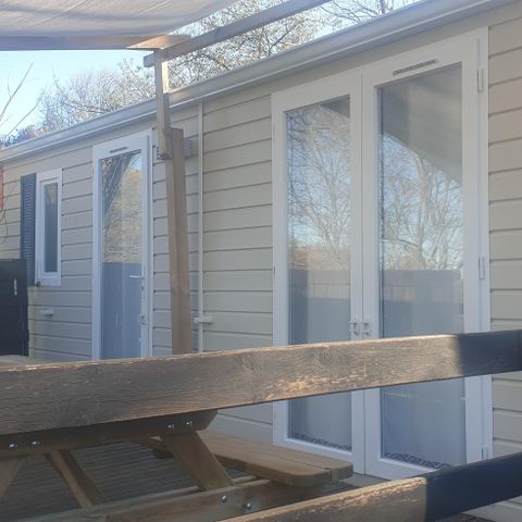 Stacaravan 6 personen - Cottage Premium Clim - 29 m² - 2 slaapkamers - 4/6 pers - airconditioning & plancha