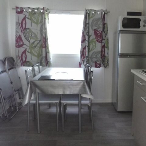 Stacaravan 6 personen - Huisje " La petite tribu " - 26 m² - 2 slaapkamers - 6 pers - Plancha