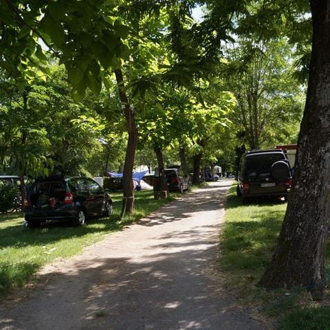 PIAZZOLA - Pacchetto : Piazzola per 2 persone + 1 auto inclusa