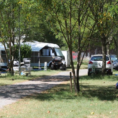 EMPLACEMENT - Camping car-Van-Caravane