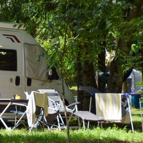 PARCELA - Parcela de camping (1 vehículo, 1 tienda/caravana)