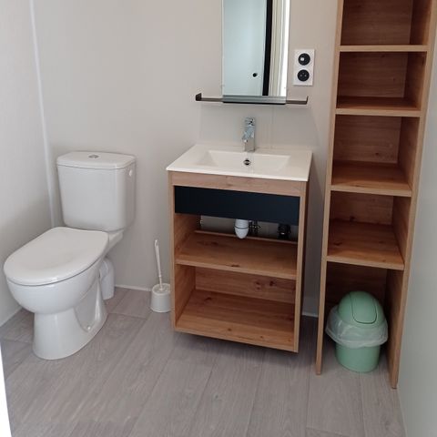 BUNGALOW 2 personnes - Charme 20m² Confort (1ch - 2pers.) + Clim + Terrasse non-couverte