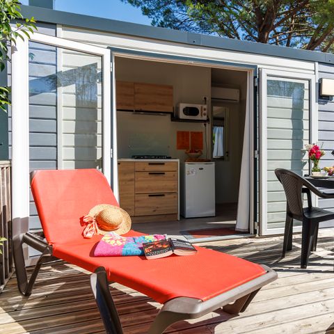 Stacaravan 2 personen - Charme 20m² Confort (1bed - 2pers.) + Airco + Terras niet overdekt