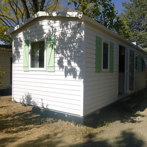 Mobilheim 4 Personen - 24m² Standard (2Sch - 4Pers.) + Strohhütte im Freien