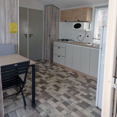 Stacaravan 7 personen - 30m² Comfort (2bed - 5/7pers.) + Airconditioning + Overdekt terras