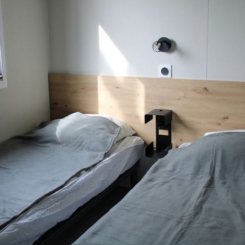 MOBILHOME 7 personas - Mobil-home Familiar 30m² Confort (3camas - 7pers.) + Climatización + Terraza cubierta