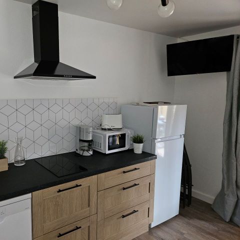 Bungalow 6 personen - Cottage La GARIOTTE - 6 slaapplaatsen - 2 slaapkamers - airconditioning - televisie - S