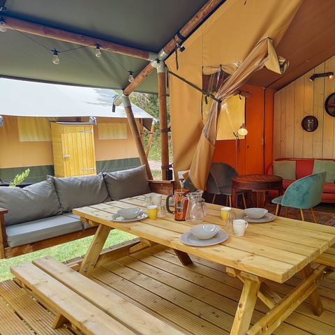 TIENDA DE LONA Y MADERA 4 personas - Tienda safari para 4 personas con instalaciones sanitarias privadas.