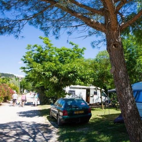 EMPLACEMENT - Forfait Grand Confort : Emplacement + électricité + eau