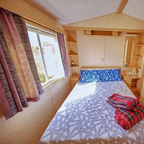 MOBILE HOME 4 people - Classic | 2 Bedrooms | 4 Pers. | Raised terrace | Air-con.