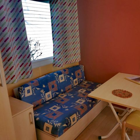 Stacaravan 4 personen - 2 kamers op ZONDAG (juli/augustus)