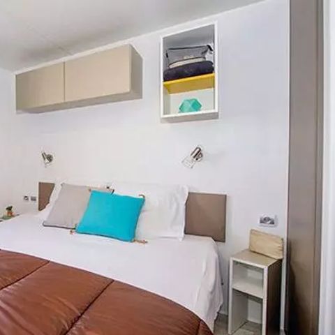 MOBILHOME 4 personnes - Premium | 2 Ch. | 4 Pers. | Terrasse surélevée | Clim.
