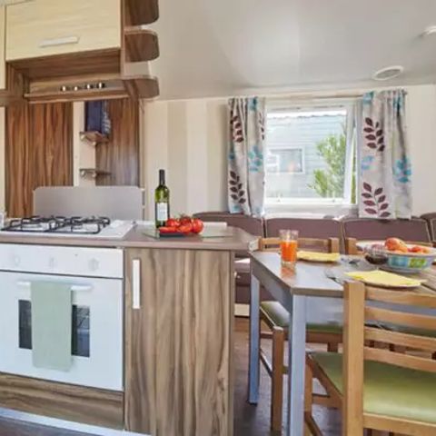 Stacaravan 6 personen - Klassiek | 3 slaapkamers | 6 pers | Verhoogd terras | Airconditioning