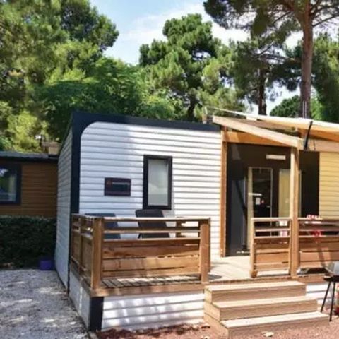 Stacaravan 4 personen - Premium | 2 Slaapkamers | 4 Pers | Verhoogd terras | Airconditioning