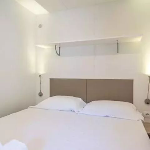 Stacaravan 4 personen - Comfort | 2 Slaapkamers | 4 Pers | Verhoogd terras | Airconditioning