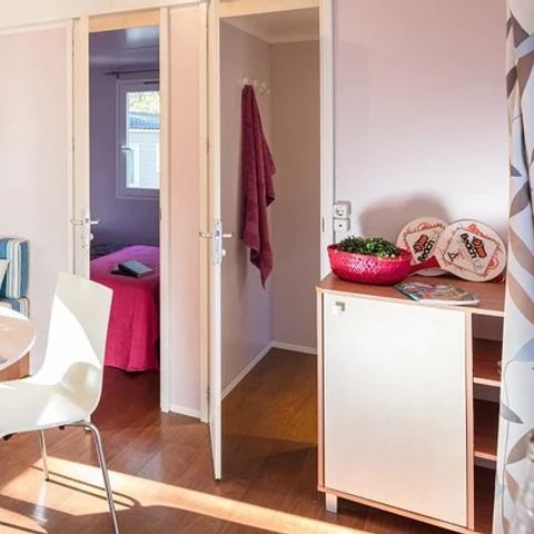 Mobilheim 6 Personen - Classic | 2 Zi. | 4/6 Pers. | Erhöhte, nicht überdachte Terrasse | Clim.