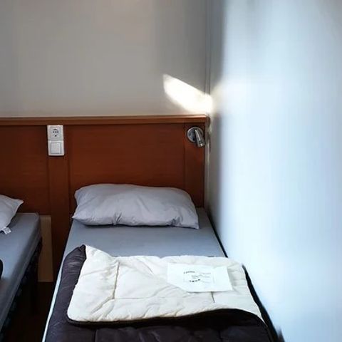 MOBILE HOME 6 people - Classic XL | 3 Bedrooms | 6 Pers. | Raised terrace | Air-con.