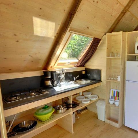 TIENDA DE LONA Y MADERA 5 personas - Cabina Lauzerot Premium con instalaciones sanitarias