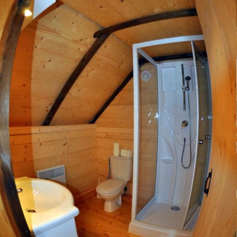 TIENDA DE LONA Y MADERA 5 personas - Cabina Lauzerot Premium con instalaciones sanitarias