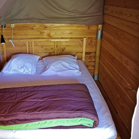TIENDA DE LONA Y MADERA 5 personas - Naturaleza sin saneamiento