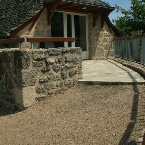 House 4 persons