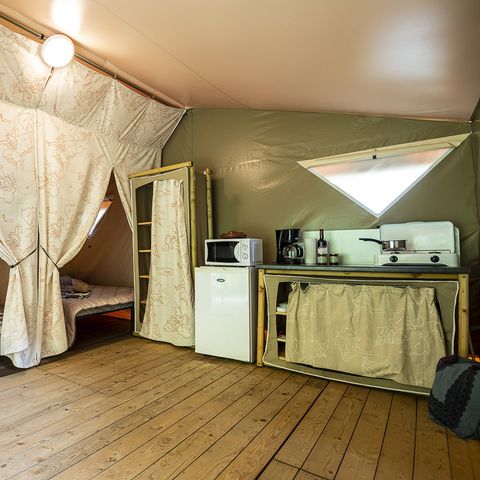 Canvas and wooden tent 4 persons - Tent Canada