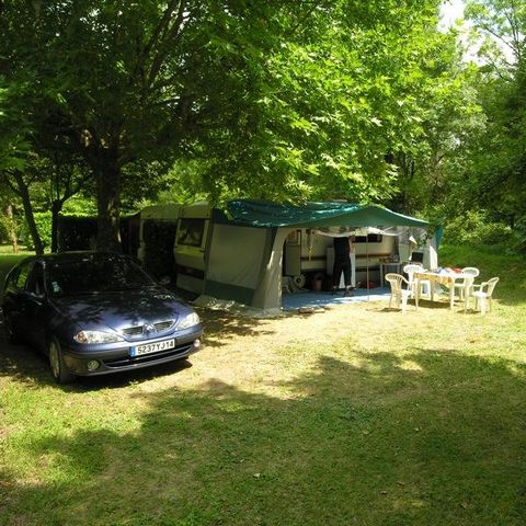 STAANPLAATS - camping