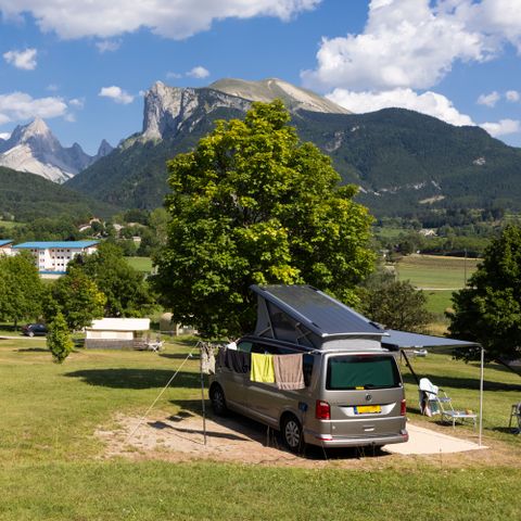 PLOT - Pitch tent / caravan / vehicle / motor home / without electricity