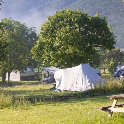 PIAZZOLA - Piazzola per tenda / roulotte / veicolo / camper / senza elettricità