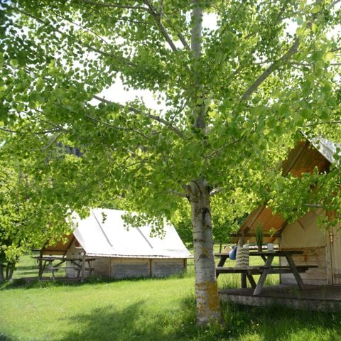 Tent 4 personen - Edelweisshut (zonder sanitair)