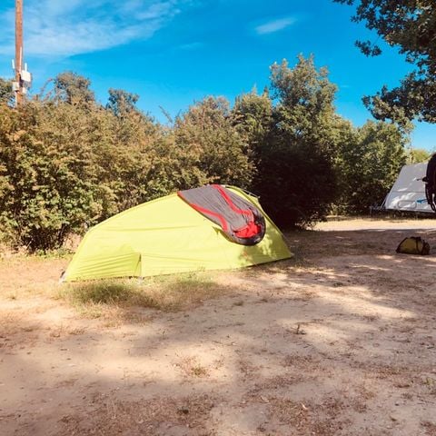 Pitch - Hiker's package (on foot or by bike / 1 tent without electricity)