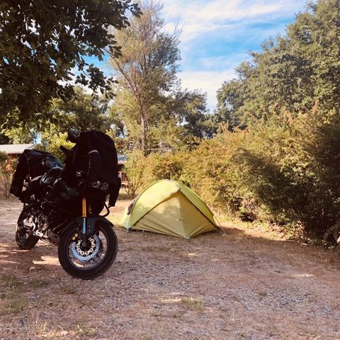 PLOT - Hiker's package (on foot or by bike / 1 tent without electricity)