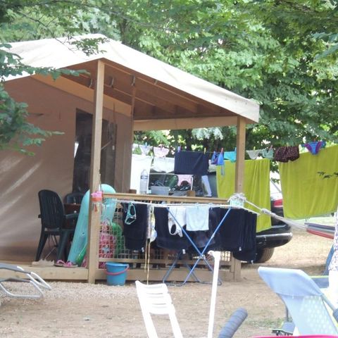 Canvas and wooden tent 5 persons - STANDARD LODGE (WITHOUT SANITARY FACILITIES)