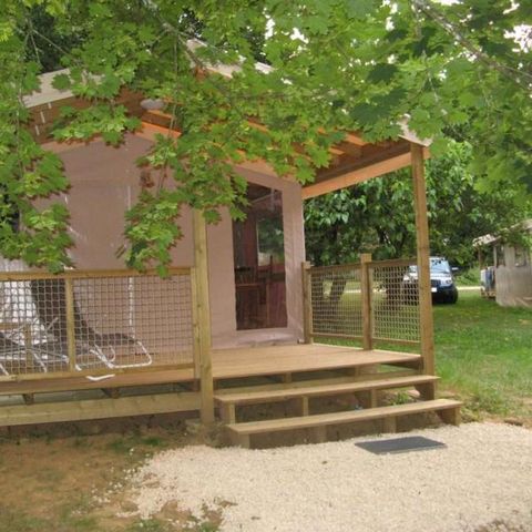 Canvas and wooden tent 5 persons - STANDARD LODGE (WITHOUT SANITARY FACILITIES)