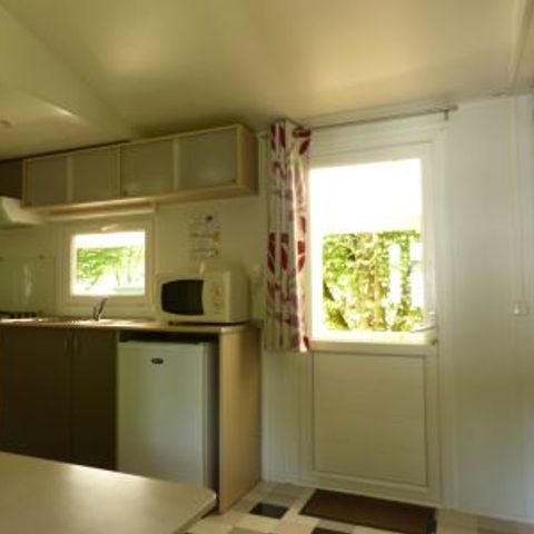 Stacaravan 4 personen - STANDAARD 29 m² overdekt terras