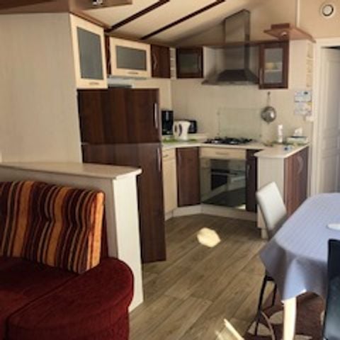 Stacaravan 4 personen - COMFORT HALF OVERDEKT TERRAS VAATWASSER