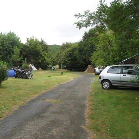 Piazzola - Pacchetto Grand Comfort (1 tenda, roulotte o camper / 1 auto)